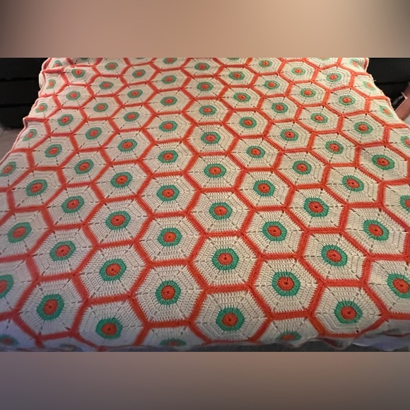Vintage 70s Granny square blanket crochet Afghan Queen Orange Green - Picture 1 of 4